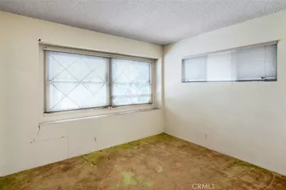 16009 Dearborn, Los Angeles, CA 91343 - Photo 15
