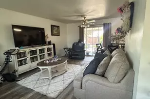 325 Oak Fair, Bakersfield, CA 93309 - Photo 7