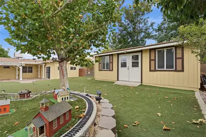 42123 45th Street, Quartz Hill, CA 93536 - Photo 21