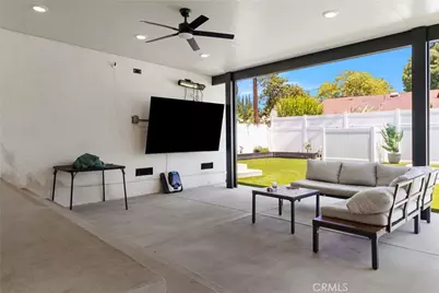 6952 Cozycroft Avenue, Winnetka, CA 91306 - Photo 35