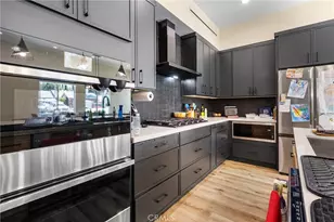 6952 Cozycroft Ave, Winnetka, CA 91306 - Photo 13