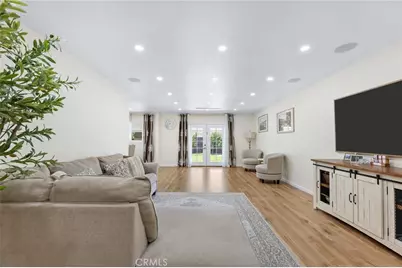 8416 Rhea Avenue, Northridge, CA 91324 - Photo 7