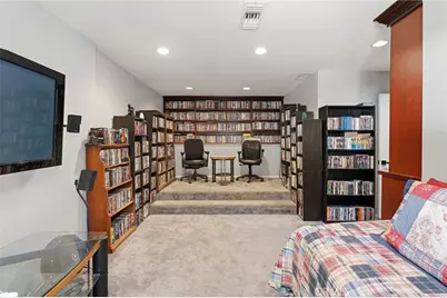 4956 Hood Drive, Woodland Hills, CA 91364 - Photo 29