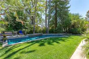 4956 Hood Dr, Woodland Hills, CA 91364 - Photo 31