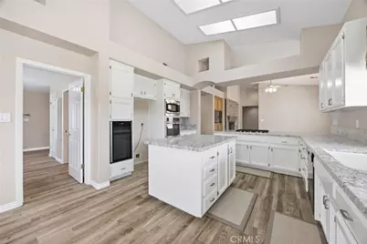 8706 Dalby Court, Bakersfield, CA 93313 - Photo 19