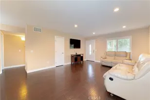 19722 Ave Of The Oaks, Newhall, CA 91321 - Photo 7