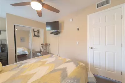 19722 Avenue Of The Oaks, Newhall, CA 91321 - Photo 17