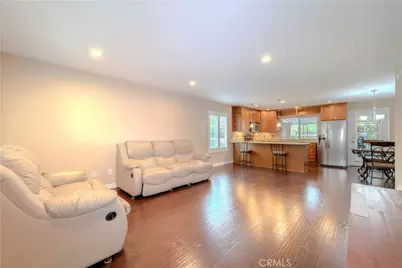 19722 Avenue Of The Oaks, Newhall, CA 91321 - Photo 5