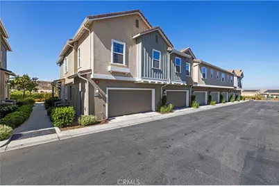 22760 Harmony Drive, Saugus, CA 91350 - Photo 3