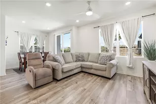 22760 Harmony Dr, Saugus, CA 91350 - Photo 13