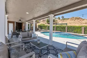 30 Stagecoach Rd, Bell Canyon, CA 91307 - Photo 23