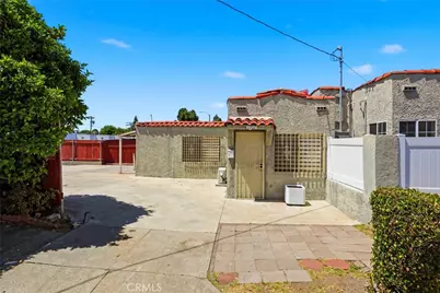 26051 Governor, Harbor City, CA 90710 - Photo 39