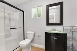 23350 Vanowen St, West Hills, CA 91307 - Photo 17