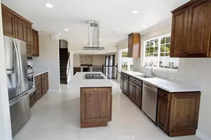 334 W Avenida De Las Flores, Thousand Oaks, CA 91360 - Photo 7