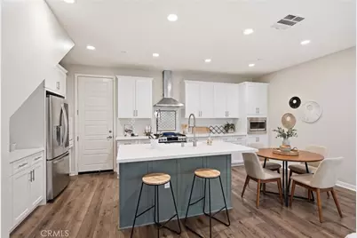 19540 Astor, Northridge, CA 91324 - Photo 1