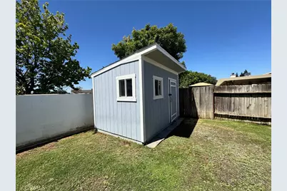 305 Tanner Michael, Bakersfield, CA 93308 - Photo 11