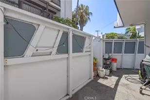 3906 Pacific Ave, Marina del Rey, CA 90292 - Photo 29