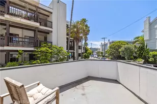 3906 Pacific Ave, Marina del Rey, CA 90292 - Photo 65
