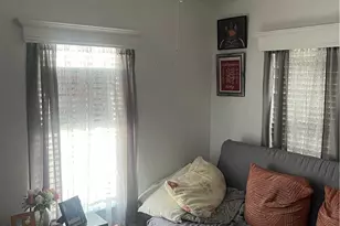 7560 Woodman Pl Spc, Van Nuys, CA 91405 - Photo 5