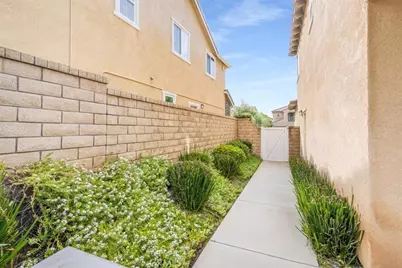 28721 Coal Mountain Court, Valencia, CA 91354 - Photo 65