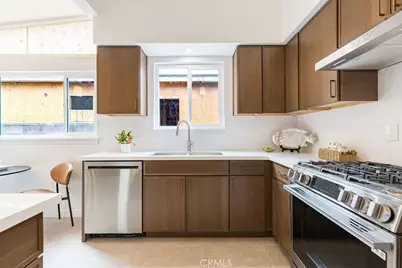 5724 Wish Avenue, Los Angeles, CA 91316 - Photo 19