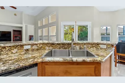 9813 Fitzgerald, Bakersfield, CA 93311 - Photo 7