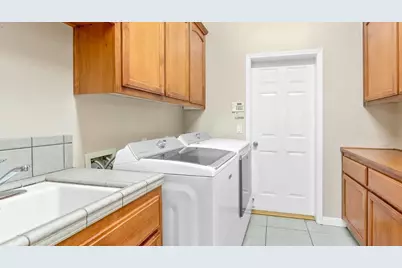 9813 Fitzgerald, Bakersfield, CA 93311 - Photo 17