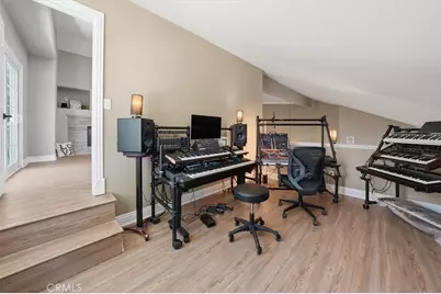 23707 Bluestone, Valencia, CA 91354 - Photo 45