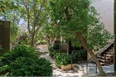 18350 Hatteras Street #267, Tarzana, CA 91356 - Photo 23