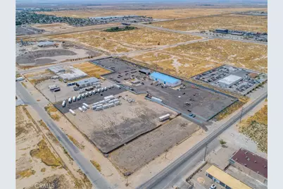45761 Division Street, Lancaster, CA 93535 - Photo 1