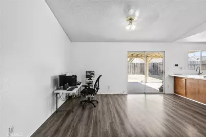 2100 Matthew Avenue, Rosamond, CA 93560 - Photo 9
