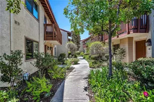 21555 Burbank Blvd, Woodland Hills, CA 91367 - Photo 15