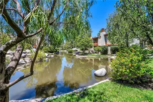 21555 Burbank Blvd, Woodland Hills, CA 91367 - Photo 25