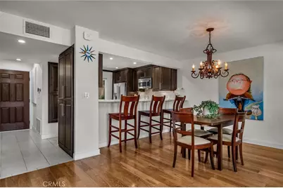 21555 Burbank Boulevard #47, Woodland Hills, CA 91367 - Photo 5