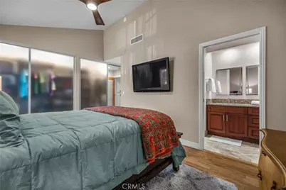 21555 Burbank Boulevard #47, Woodland Hills, CA 91367 - Photo 17