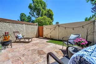 21555 Burbank Blvd, Woodland Hills, CA 91367 - Photo 23