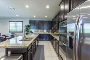 28502 Vista Del Rio, Valencia, CA 91354 - Photo 7