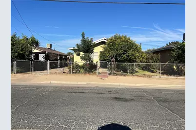 256 Industrial, McFarland, CA 93250 - Photo 1