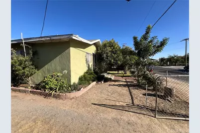 256 Industrial, McFarland, CA 93250 - Photo 3