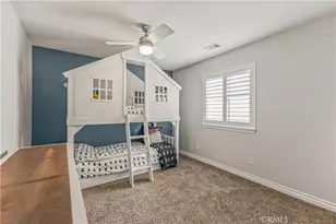 27730 Mariposa Ln, Castaic, CA 91384 - Photo 29