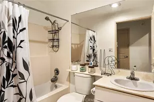 19350 Sherman Way, Reseda, CA 91335 - Photo 11