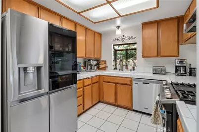 42966 Pearlwood Drive, Lancaster, CA 93536 - Photo 11