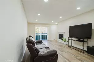 26922 Flo Ln, Canyon Country, CA 91351 - Photo 13