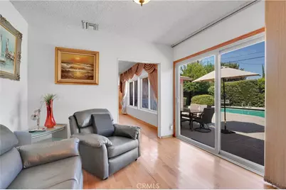 6860 Babcock Avenue, North Hollywood, CA 91605 - Photo 9