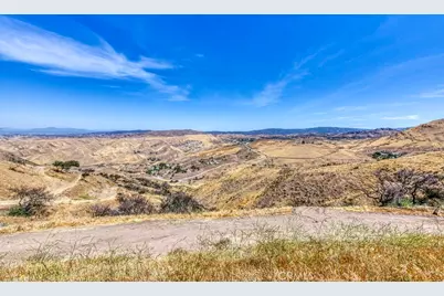 30668 3/4 Tick Canyon, Canyon Country, CA 91387 - Photo 35