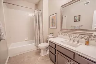 28076 Bridlewood Dr, Castaic, CA 91384 - Photo 15