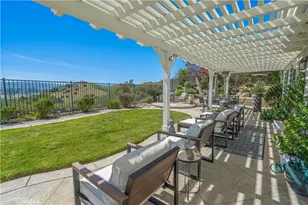 28076 Bridlewood Dr, Castaic, CA 91384 - Photo 37