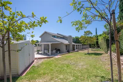 10057 Hillview, Chatsworth, CA 91311 - Photo 31