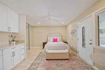 10057 Hillview, Chatsworth, CA 91311 - Photo 13