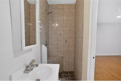 8828 Burnet Ave #9, North Hills, CA 91343 - Photo 21